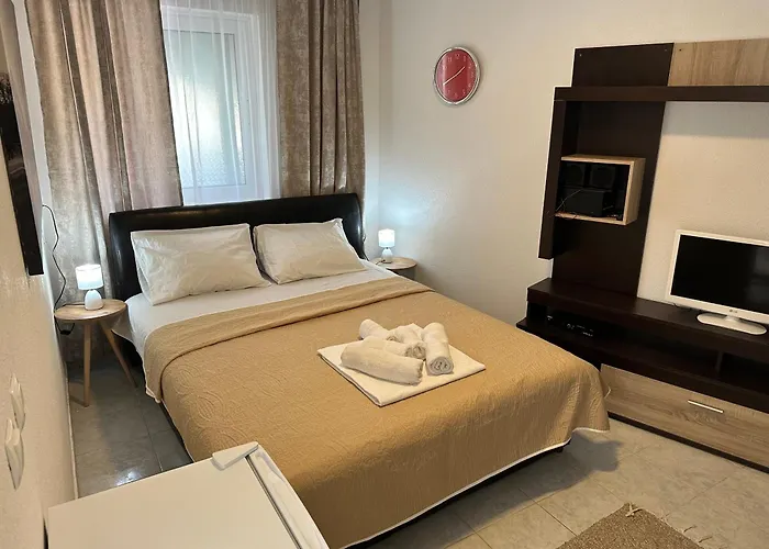 Andolly Apartments
