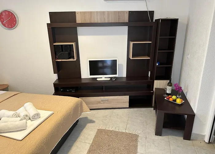 Andolly Apartments